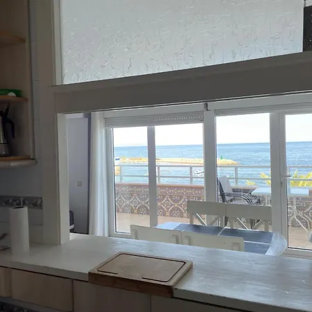 Paseo Maritimo Апартаменты *